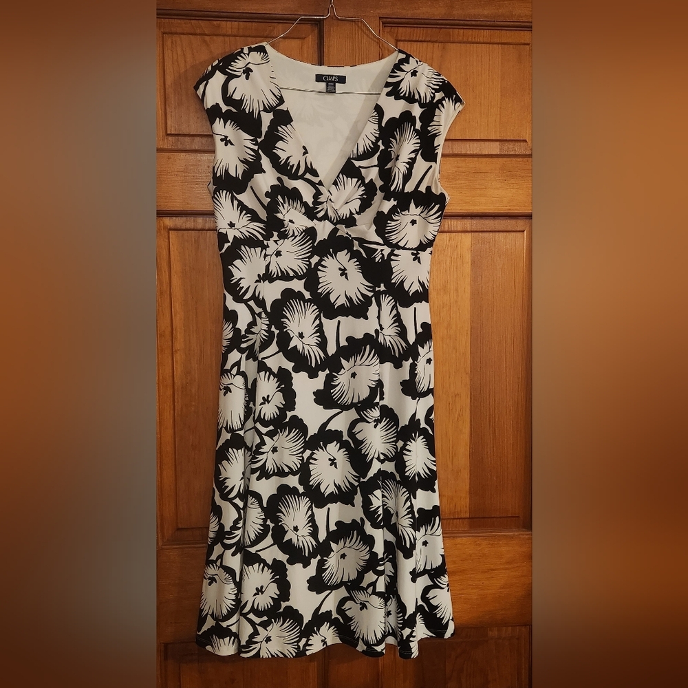 Chaps Black and White Floral Knee Length Dress Size Medium